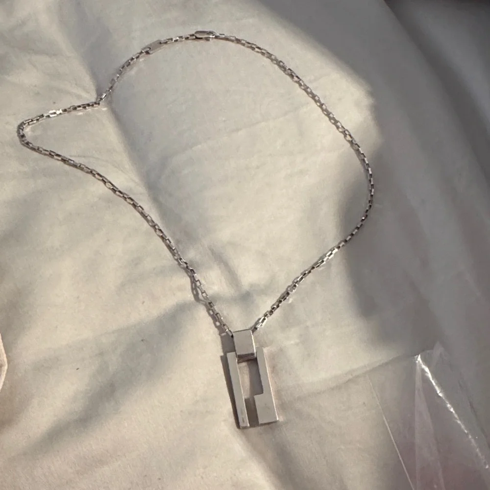 Gucci Silver Geometric Necklace